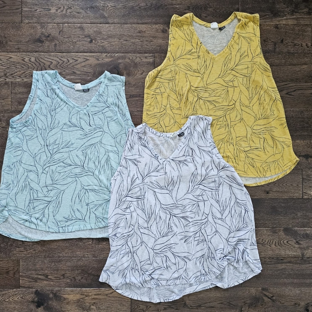 Lot of 3 Penningtons Lite Tank Tops Yellow, White, Blue